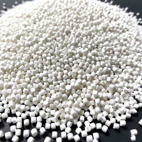 Moulure par soufflage en PE ouvrant du Masterbatch blanc Agent de libération de film plastique