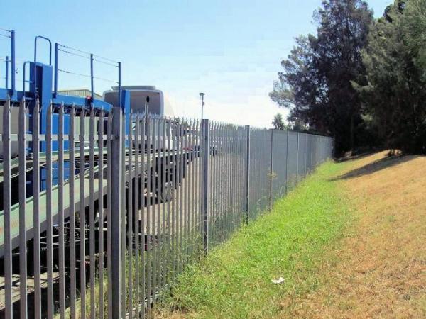 Rounded 3000mm Height Steel Palisade Fencing For School Playground