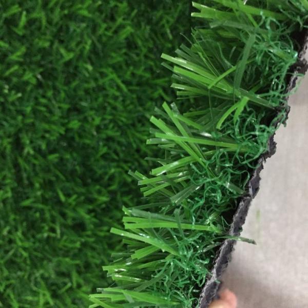 Natural Feeling 35mm 40mm Artificial Grass For Playground Soft Sheet Scenery