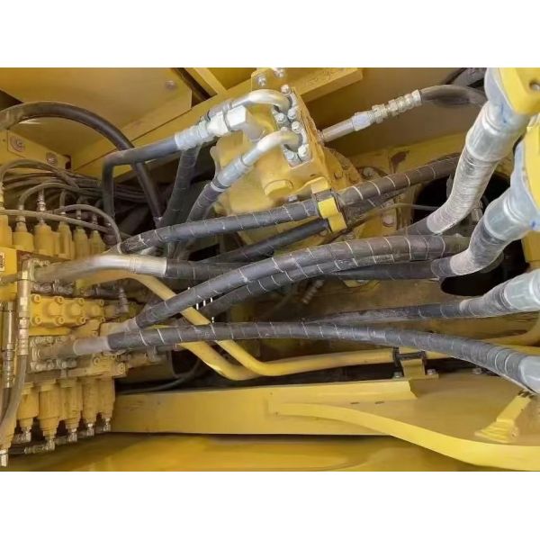 Komatsu PC240 Гидравлический ручной экскаватор 24 тонны 1,05 м3