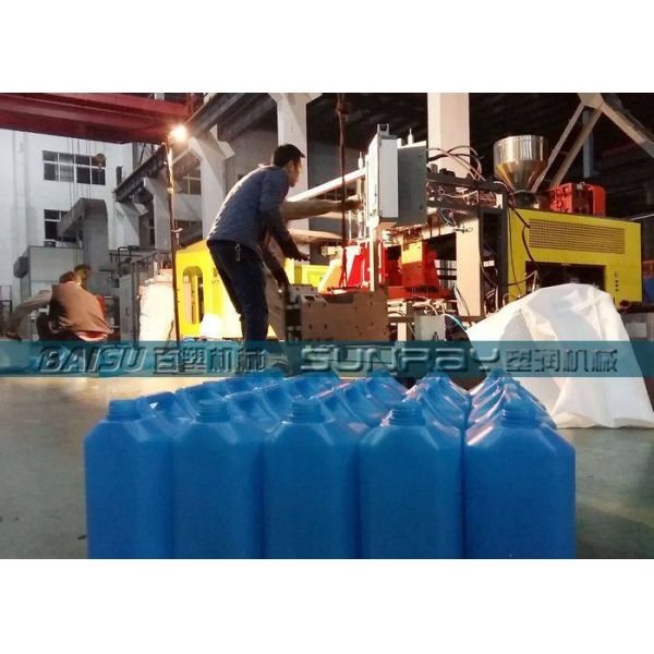 Large Capacity Plastic Water Bottle Making Machine , 30.5KW Plastic Molding Equipment SRB70D-1