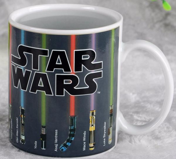 Star Wars Lightsaber Beams Up Heat Sensitive Magic Mug Hot Liquid Added