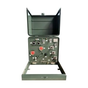 75 КВА однофазный трансформатор, установленный на подставке, на открытом воздухе