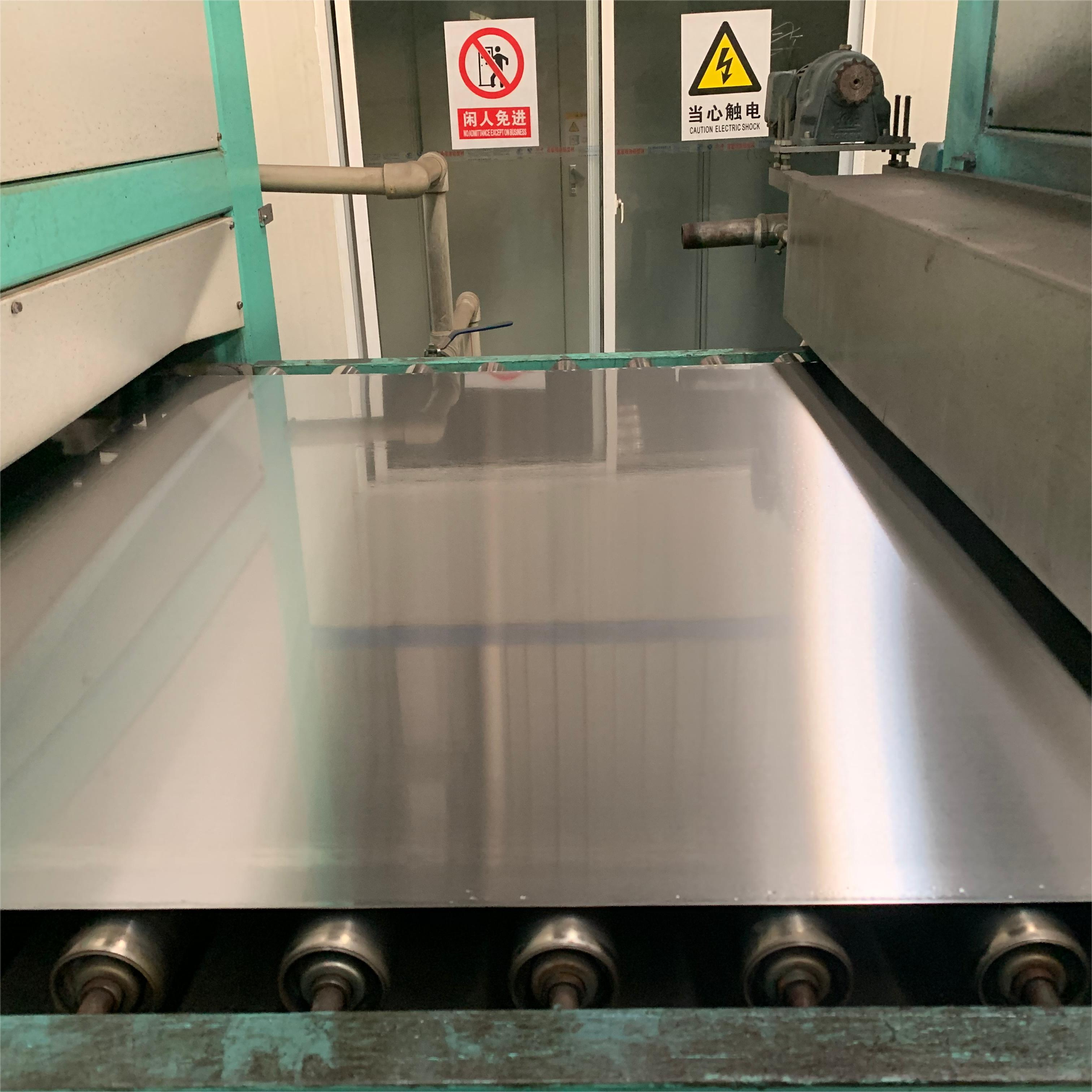 8K 2205 2507 tôle en acier inoxydable en double miroir étiquetage en tôle brossée SUS410