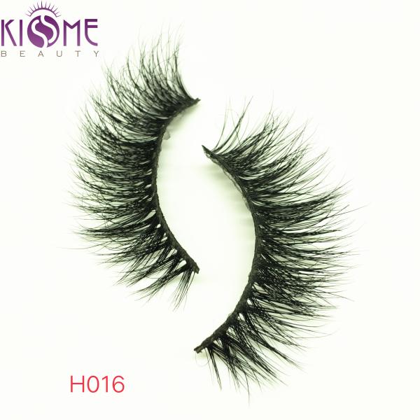 Cruelty - Free Luxury Eyelashes Mink Lashes  /  EWL Round Mink Eyelash Bar
