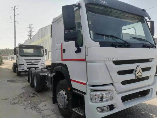 Timber Transport Truck Trailer with ISO Certified Tires and 6-8L Engine Capacity