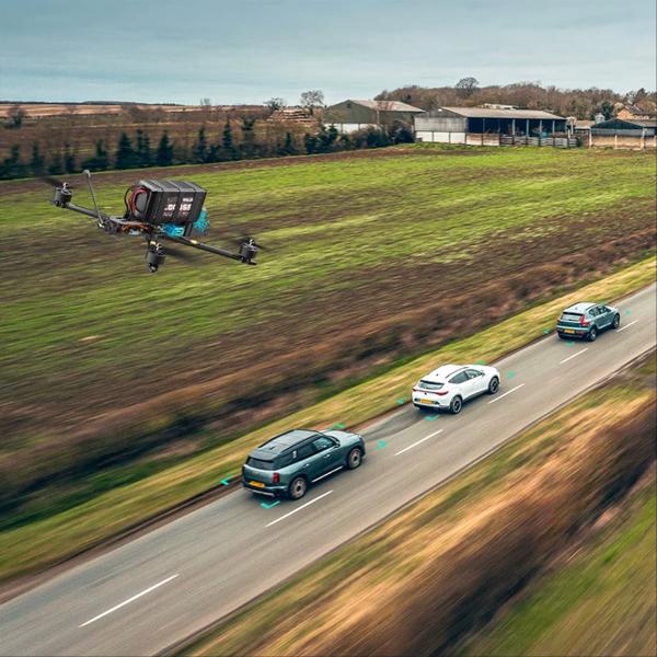13-inch 4-rotor agile drone with 6 kg payload and 130 km/h high-speed for competitive racing