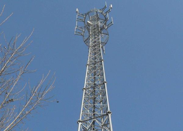 CO2 Shielded Arc Welding Hot-dip Galvanizing Tubular Steel Tower , Steel Lattice Antenna Tower With Bolts and Nuts