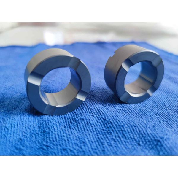 Customized Silicon Carbide Ceramic Sleeve / Bushing Long Life For Industrial Machinery