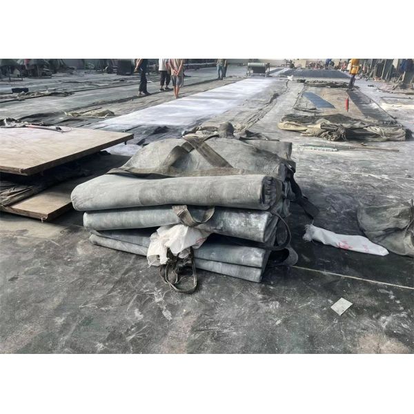 Heavy Duty ISO 14409 Marine Rubber Airbag With 4-12 Layers For Ship Salvage Launching