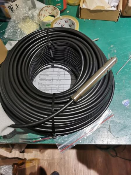 液体水潜水式 経済的潜水式 レベルトランスミッター