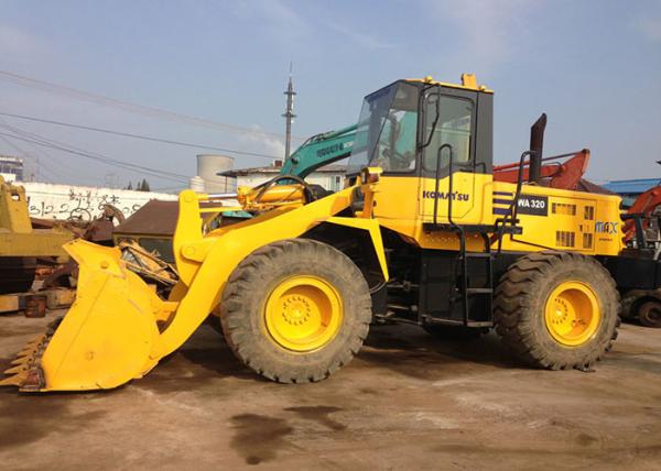 O carregador usado da roda de KOMATSU WA320-5 com original de Japão abaixa horários laborais