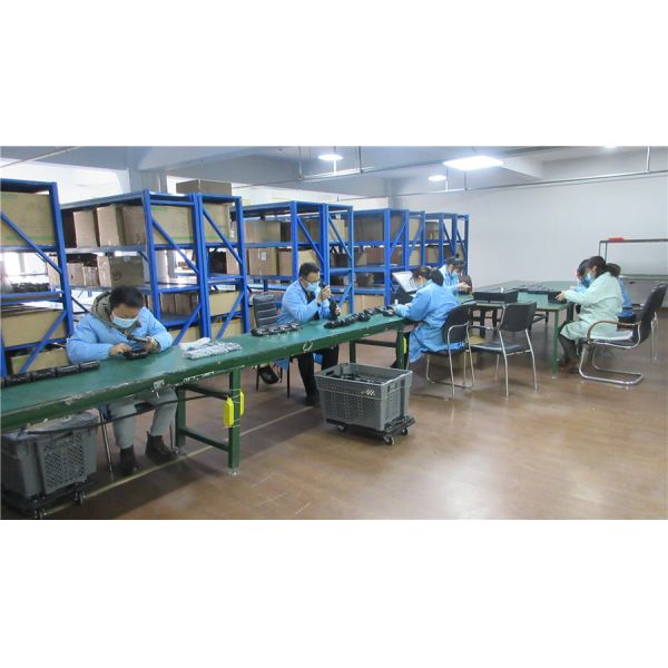 15.6 дюймов или 15 дюймов Кэш и счет оплаты киоск с Hi-Fi двухканальный динамик