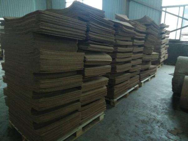 Soundproof 200kg/m3-300kg/m3 Cork floor covering underlay/cork sheet