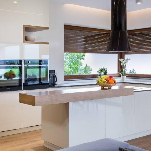 Villa Lacquer Finish Self Assemble Australian Oak Modern Spain Cabinet Kitchen Cabinets