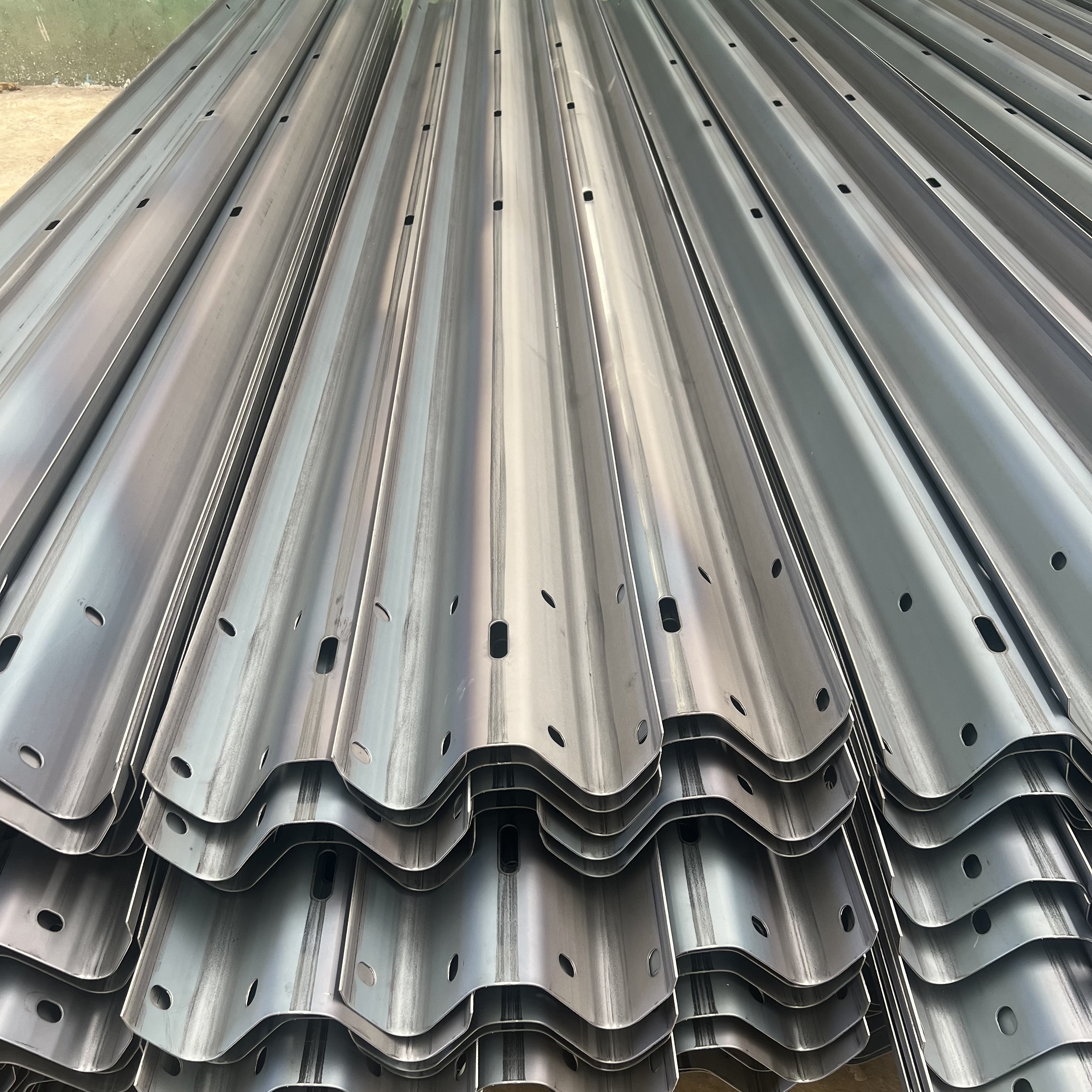 Hot Dip Galvanized Q235 Steel Two Wave Guardrail AASHTO M180 Road Safety Guardrail