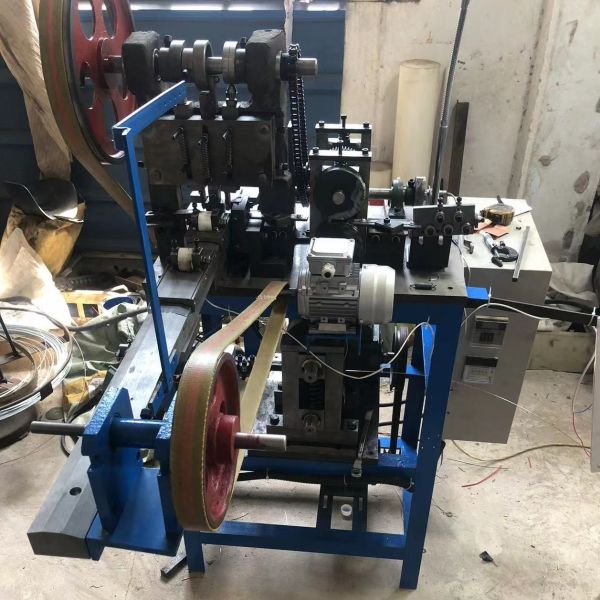 Замыкающий картонный картон, склеивающий картонный картон