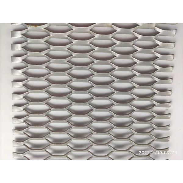 Wall Iron 6m Length Expanded Metal Panels Hexagonal Perforated Decorative