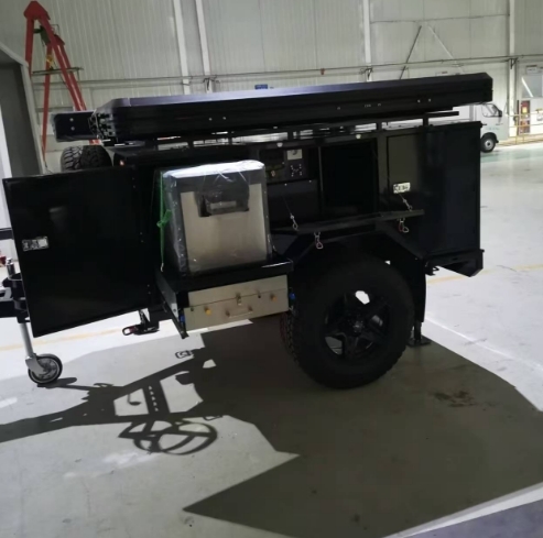 Steel Construction Off-Road Trailer with 500kg Rated Load and Roof Tent for Camping