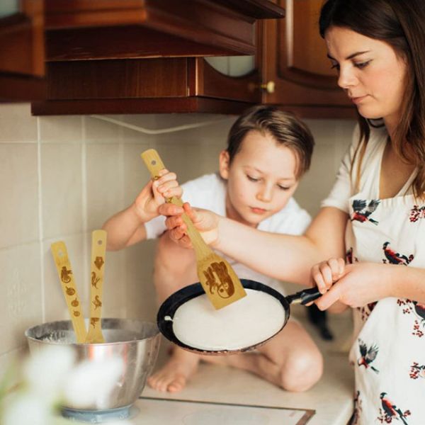 6pcs покрасило рождество деревянные ложки установили для оформления кухни