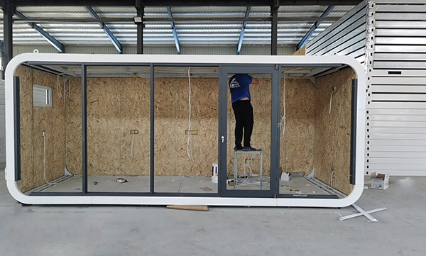 Aluminum Alloy Modern Apple Log Cabin Metal Engraving