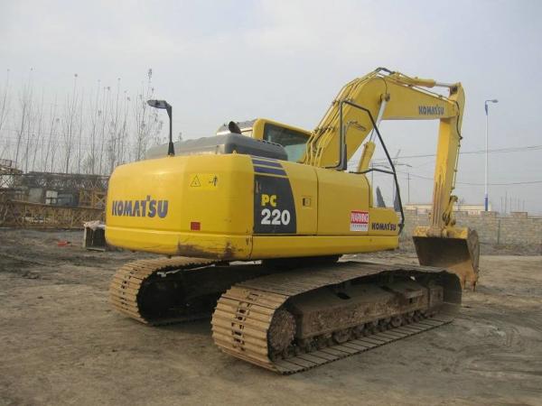supply Komatsu PC220-8 excavator set and related parts