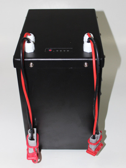 Custom 120Ah 24v Forklift Battery Pack 29.6V Charging