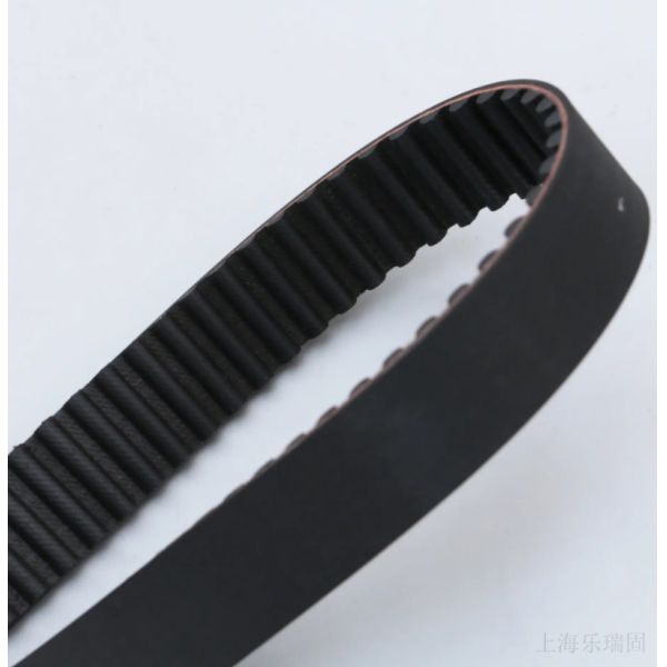 Agente desmoldante a base de solvente para desmoldeo de bandas transportadoras de caucho