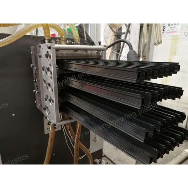 Extrusion Mould of PA Heat Insulation Strips Extruder Machine