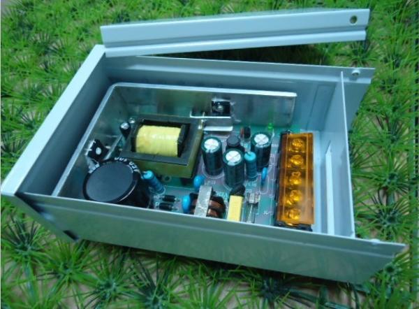 Single Output Type and 220V/110V Input Voltage bench power supply