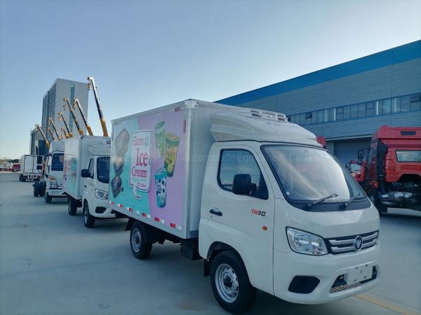 Foton Cargo Cooling Food Refrigerated Van Truck , Freezer Box Truck For Ice Cream