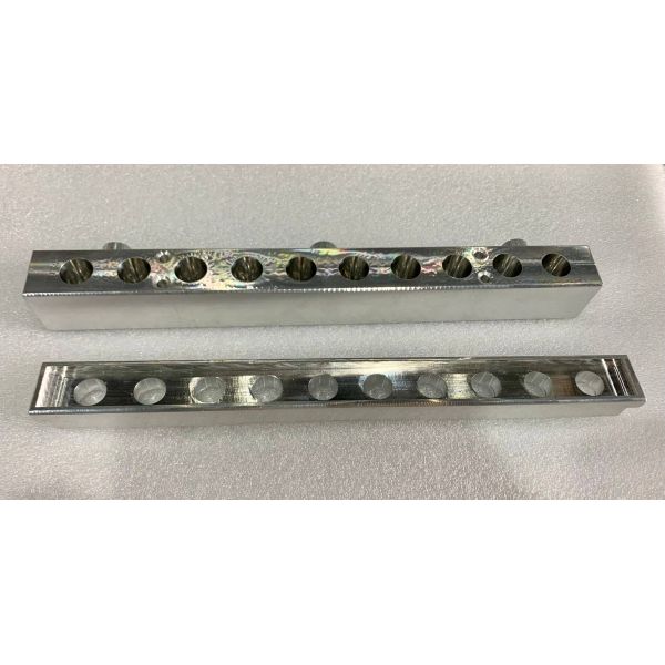 12 Holes Pouring Metal Lipstick Mold 3-5 molds per minute