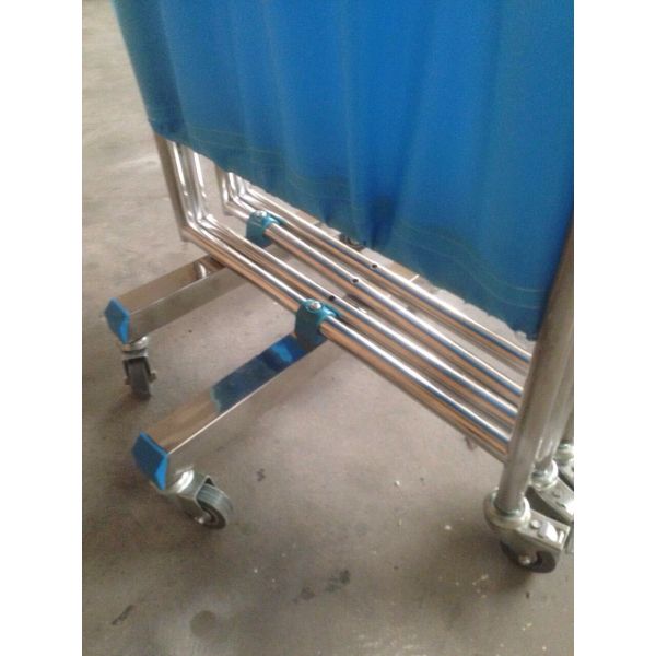 Accessoires de mobilier hospitalier étanches - Paravent d'examen pour patient à trois sections