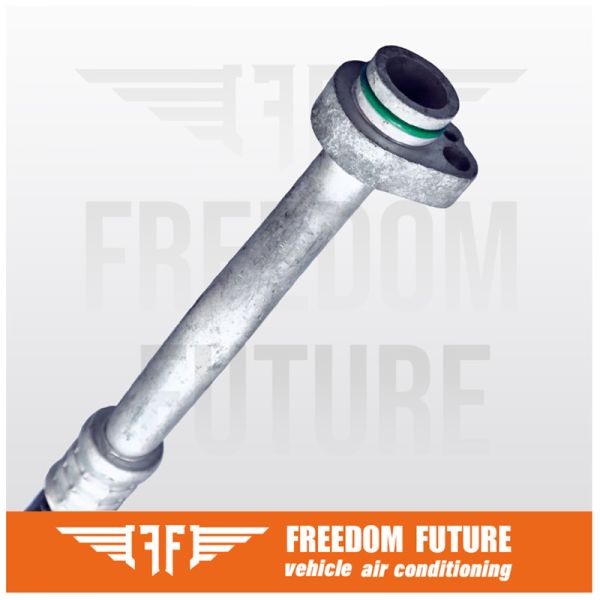 Tuyau d'aspiration de climatisation Volkswagen Golf Jetta 1K0820743FD Aluminium 05-14