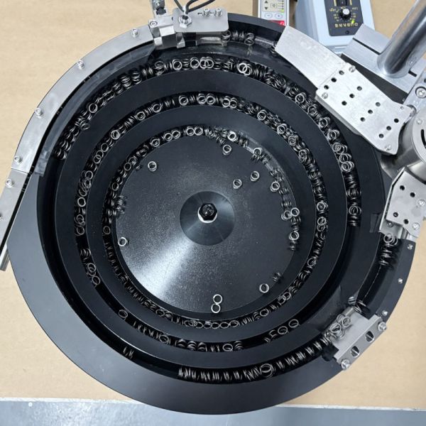 Springs Rotary Bowl Feeder Electronic Component Feeding Automatic Vibratory Feeder 