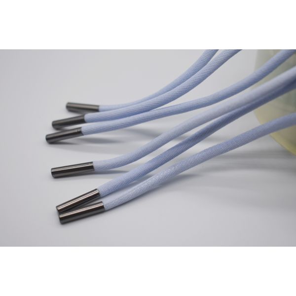 Мягкий сплетенный металл шнура нейлона наклоняет Drawcords для брюк жаккарда Hoodie одежды