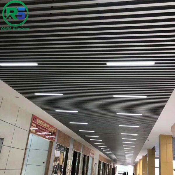 Украшать ISO офисного здания потолка линейной решетки металла алюминиевой ложный