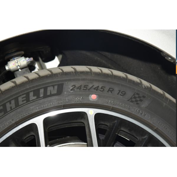 Автомобиль максимальной Xingneng версии XPENG P7 2023 P7i 610 чистый электрический средний