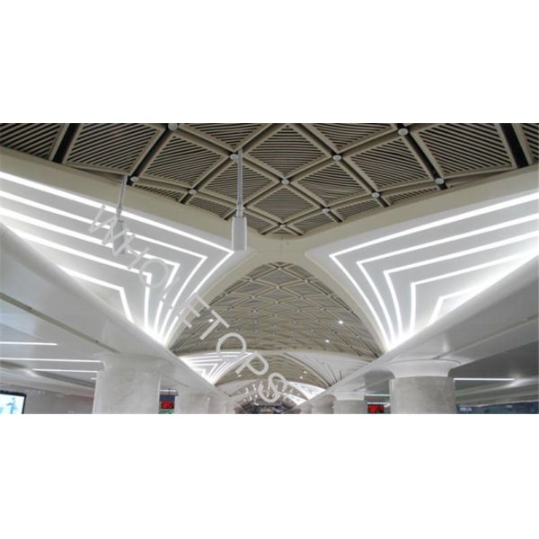 Panneau en aluminium perforé de largeur de 4.5MM 600mm pour la station de mani