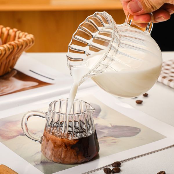Clear Vertical Striped Spout Milk Jug Borosilicate Glass Drinkware High Temp Resistant