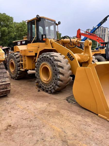 Chargeur à roues d'occasion Cat 966f à vendre