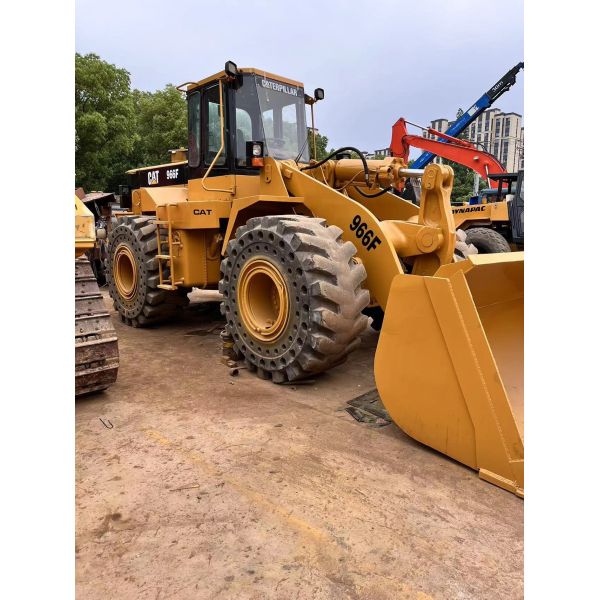 Chargeur à roues d'occasion Cat 966f à vendre