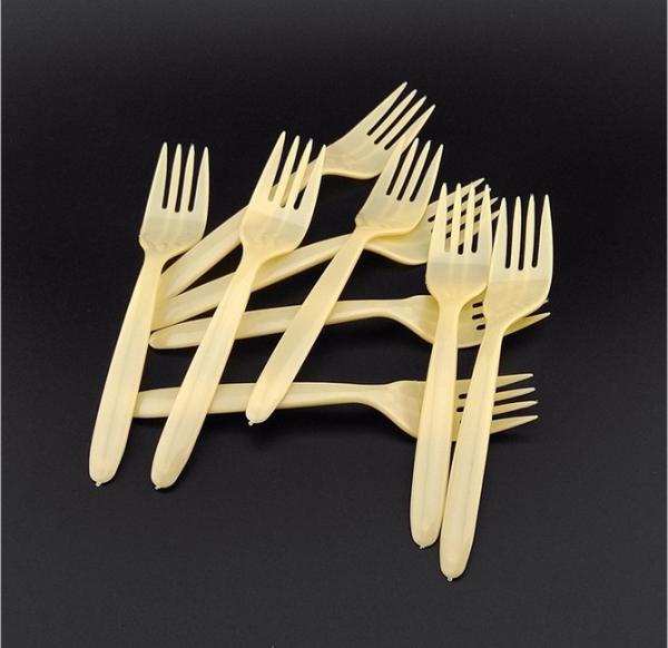16* 2.3 cm disposable plastic PP fork  beige or white color with whole sale price