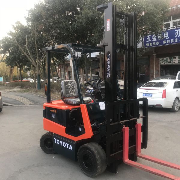 1.5 Ton Diesel Power Mitsubishi Komatsu Toyota Used Forklift 1.5 Tons Toyota Fd15 Lifting Height 4m