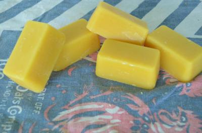 1 Ounce Small Beeswax Bars For Lip Balm Lotion Making