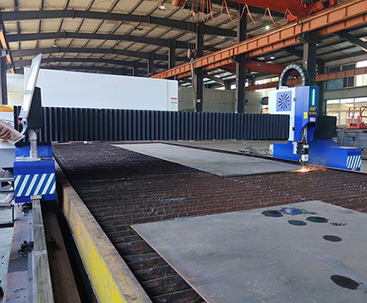 Precision Fiber Laser Cutting Machine 6000W 1000W CNC Laser Cutter For Metal