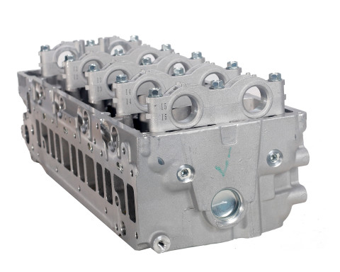 4m41 Amc 908518 Diesel Engine Cylinder Head For Montero Pajero L200