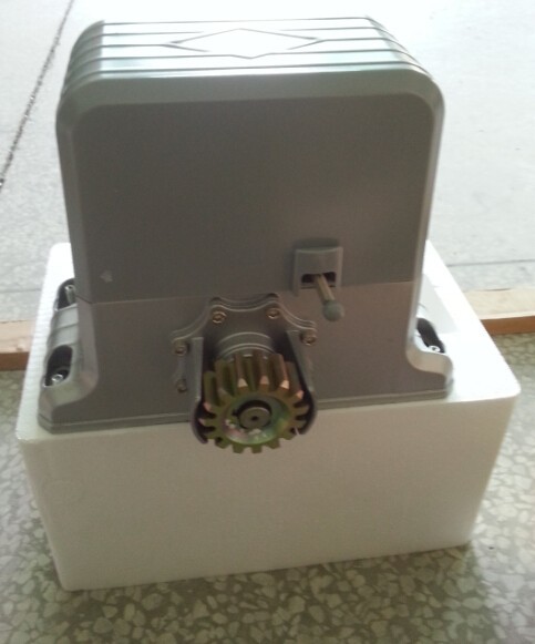 220V / мотор консервооткрывателя сползая ворот напряжения тока 110В построенный в регулируемом автомобиле - близком