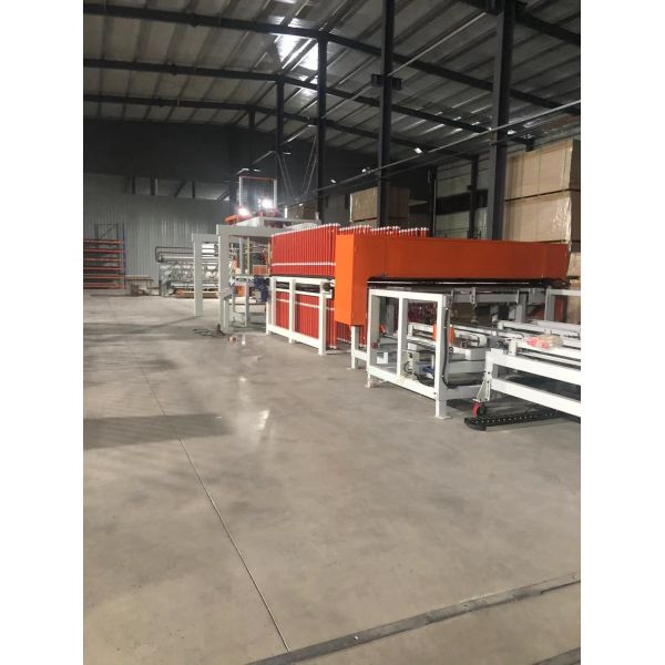 Industrial Precision 20000kN Laminate Flooring Production Line Short Cycle Hot