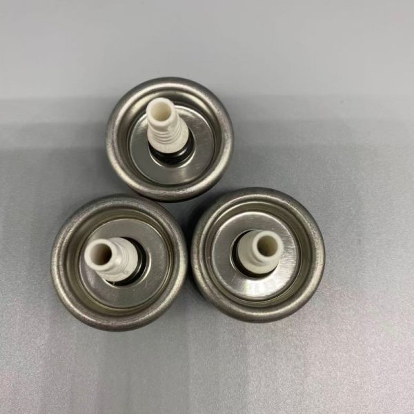 PU Foam Spray Valve with Long Stem and High-Pressure Rated Clog-Resistant Nozzle for High-Density Foam